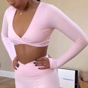 CSB Crop Shop Boutique NWT Fade Sierra Long Sleeve Crop Thumbholes Blossom Pink